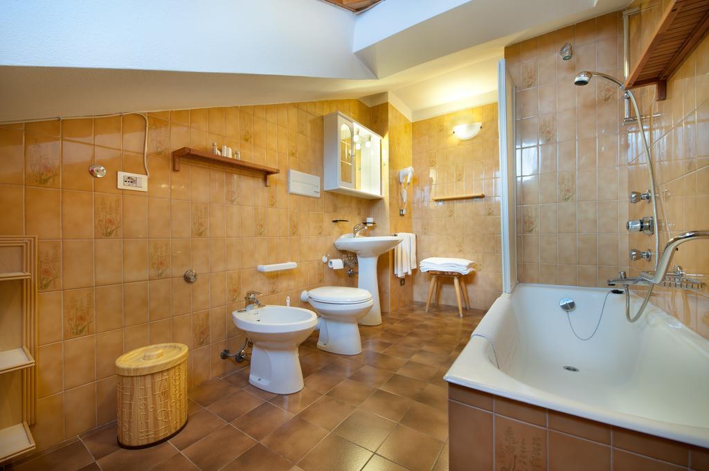 Appartamenti 3000 Livigno Kamer foto