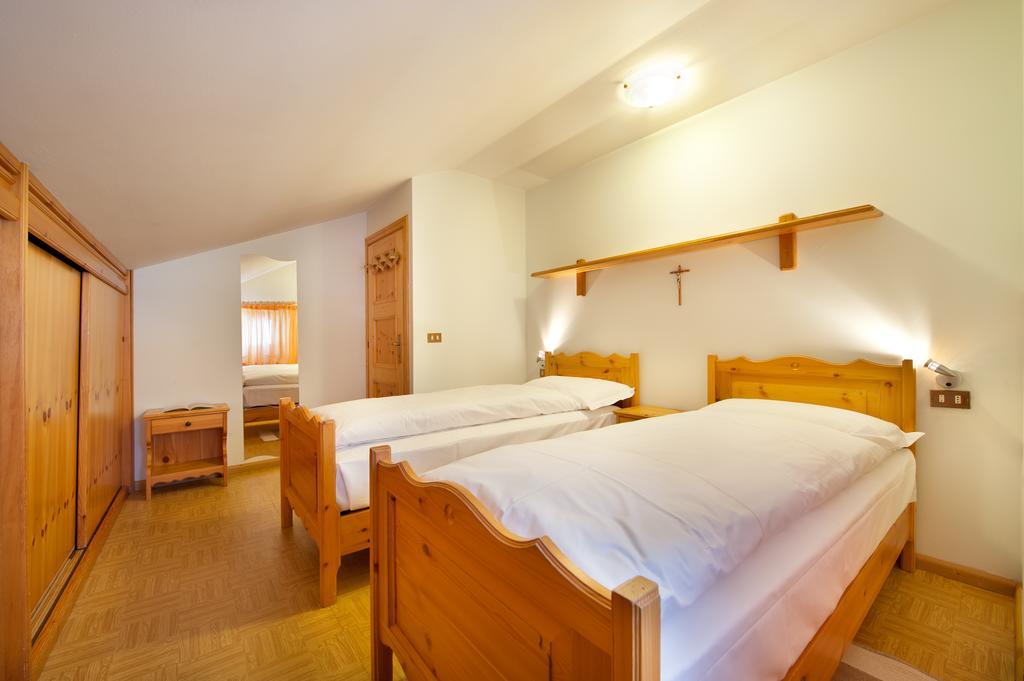 Appartamenti 3000 Livigno Kamer foto